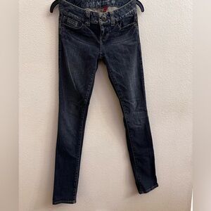 Guess Skinny Jeans. Size 26